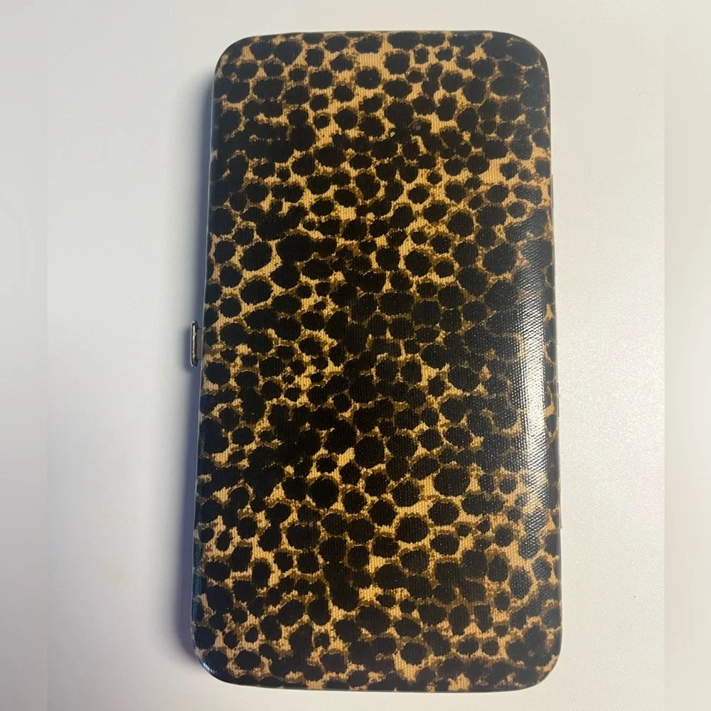 Hard case wallet - Picture 2 of 5